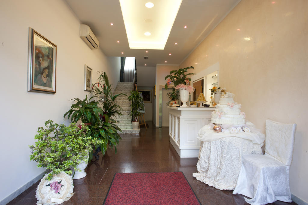 Grappolo D'Oro Hotel ปิเอตราซานตา ภายนอก รูปภาพ